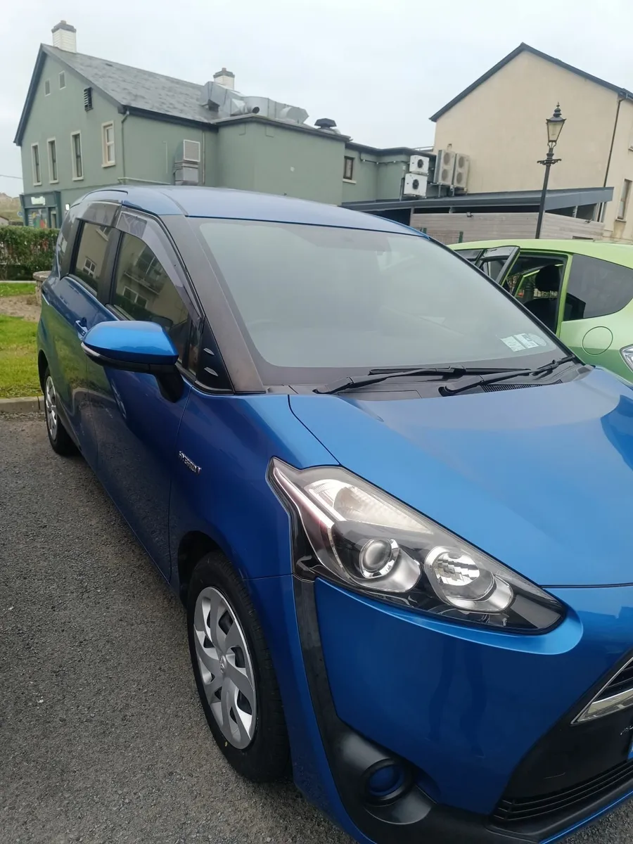 Toyota Sienta 2016, hybrid automatic, 7 seater - Image 2