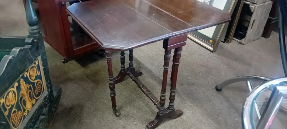Small Victorian Mahogany Sutherland Table - Image 1