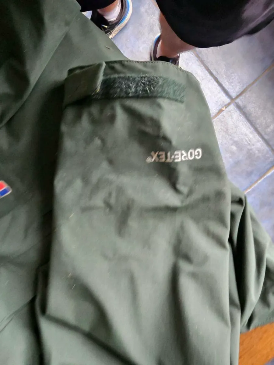 Berghaus Hillwaker GoreTex Jacket - Image 4