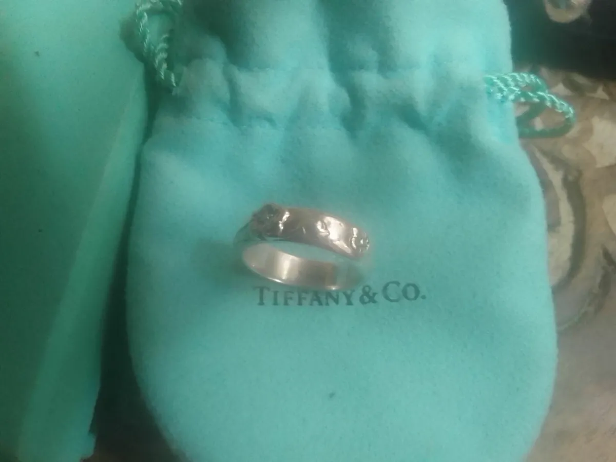 TIFFANY & CO STERLING SILVER VINTAGE FLOWER RING - Image 2