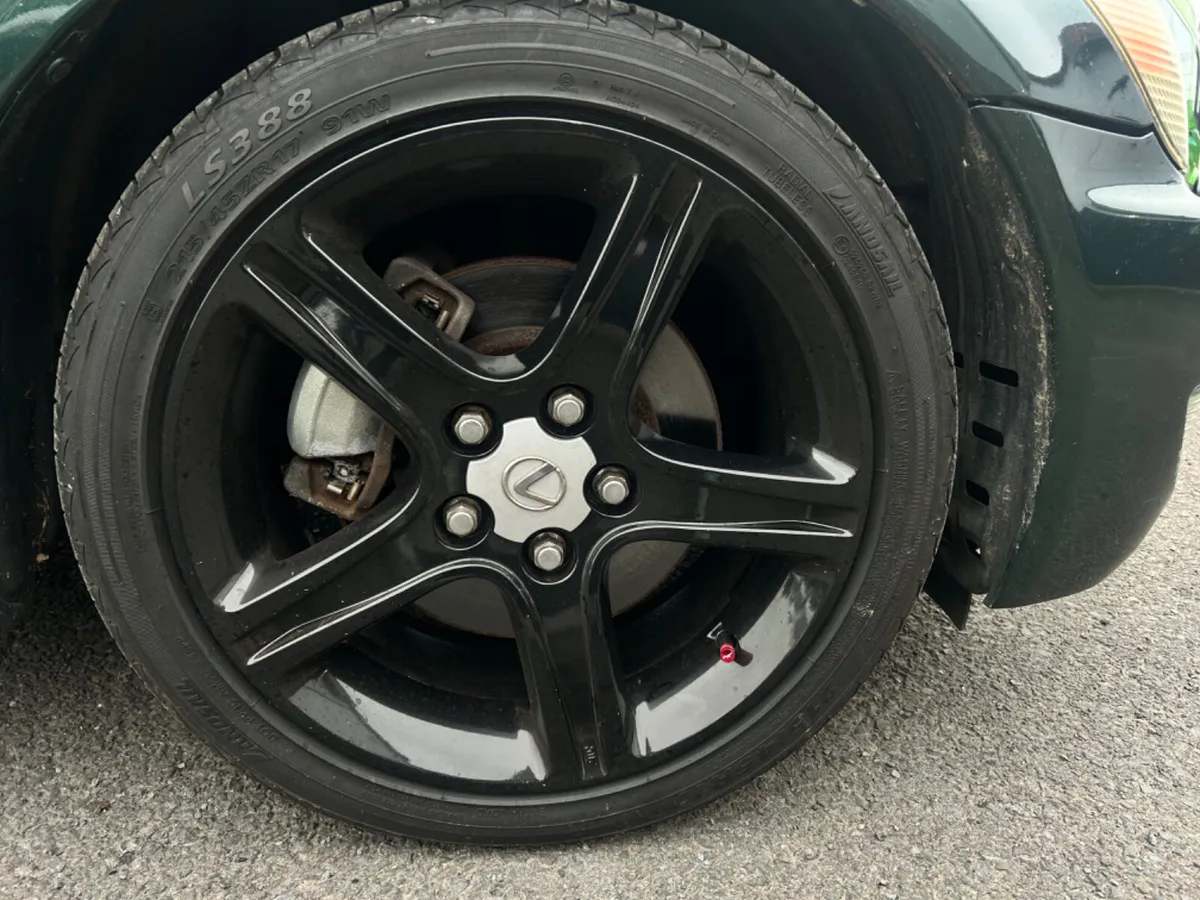 Lexus IS 2000 - Image 3
