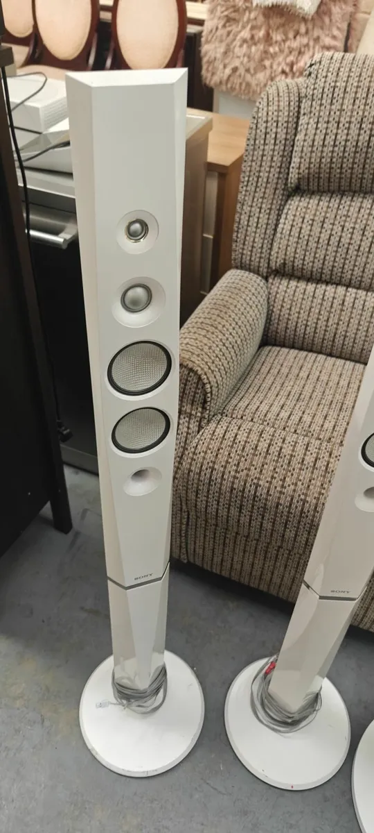 Sony Blu-ray Home Cinema System with Bluetooth - Image 2