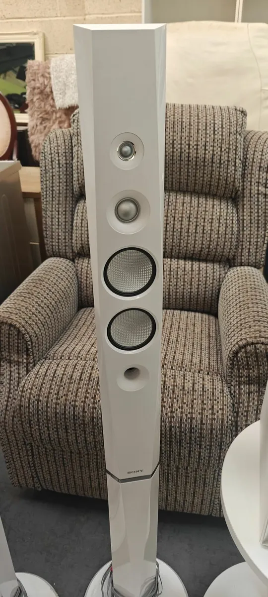 Sony Blu-ray Home Cinema System with Bluetooth - Image 4