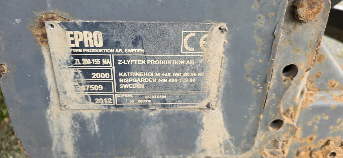 Zepro Taillift 2000KG Capacity - Image 3