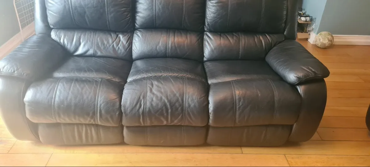 Reclining 3 Seater Black  Leather Sofa - Image 4
