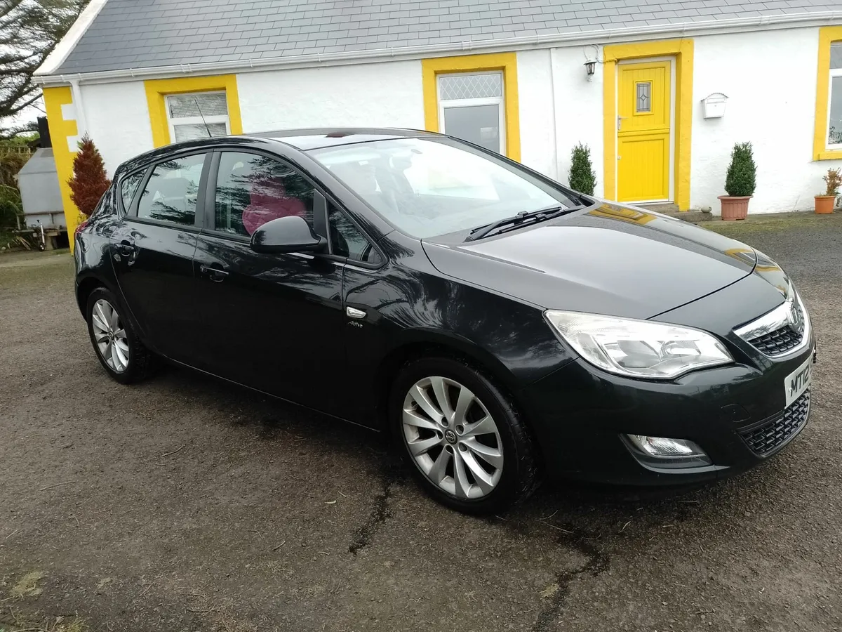 JAG XK8. TOYOTA.OPEL ASTRA. £1350. - Image 4
