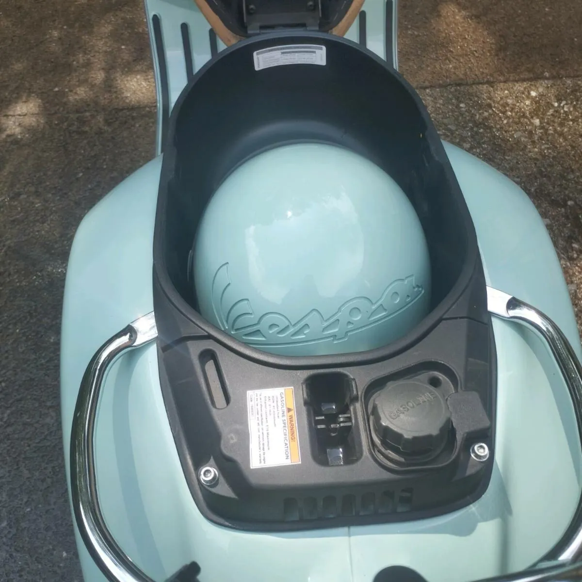 Vespa 300 GTS Touring - Image 2