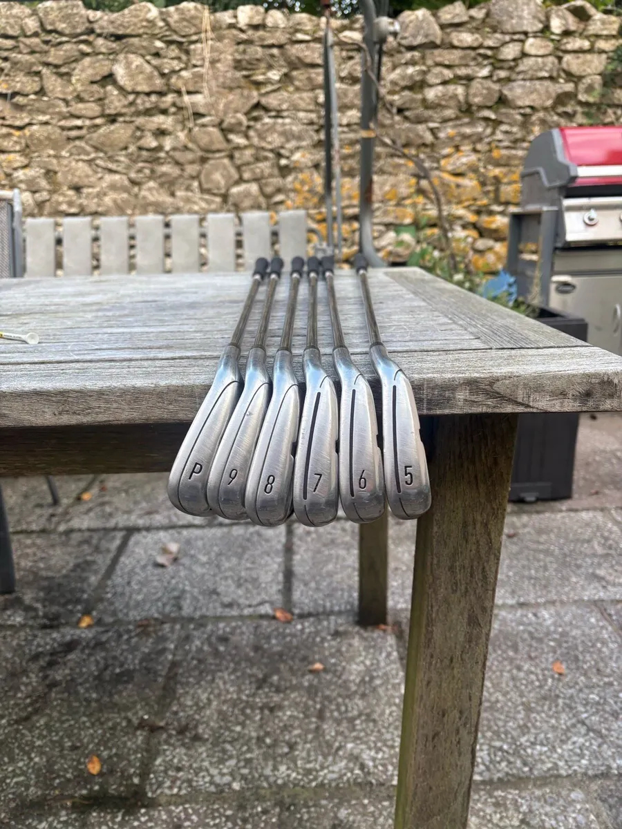 Taylormade M4 Irons 5-PW - Image 2