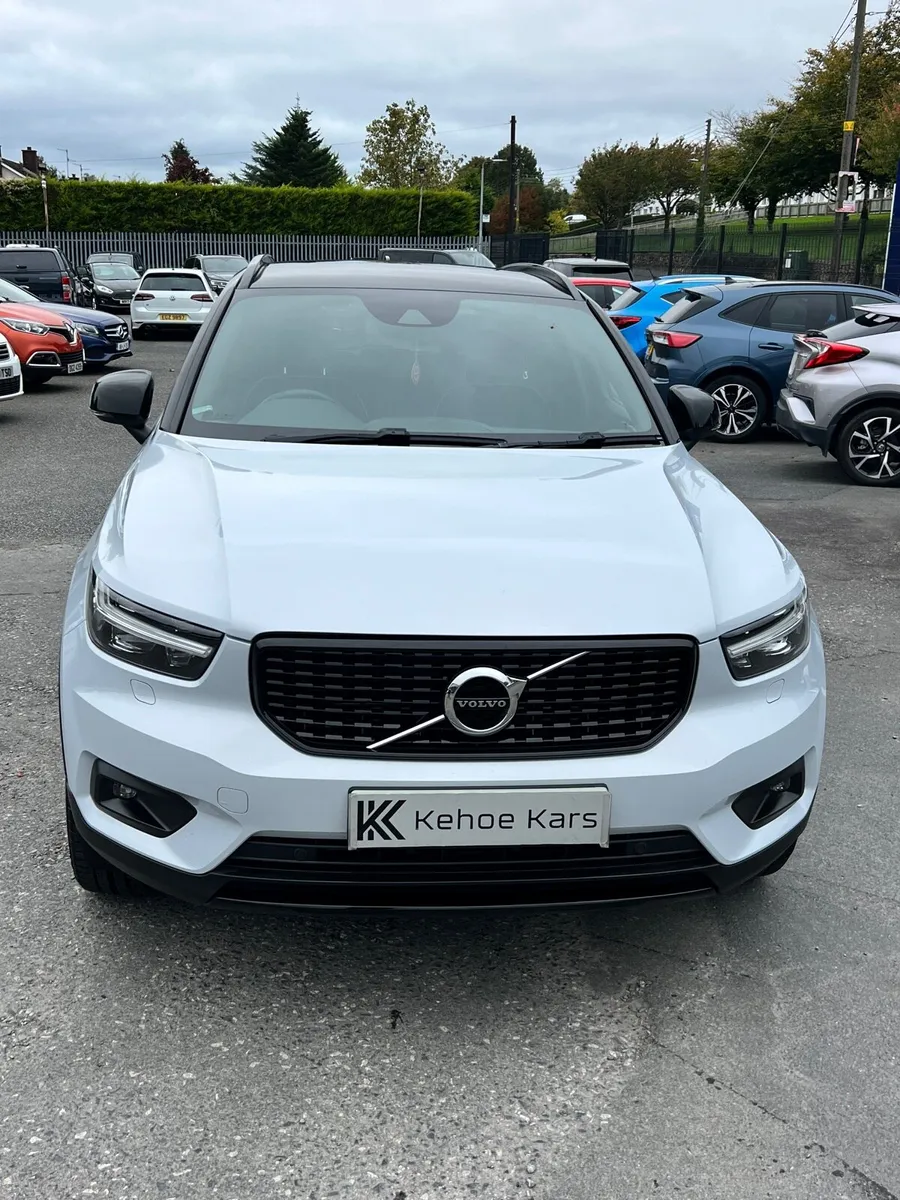 Volvo XC40 for Export - Image 1