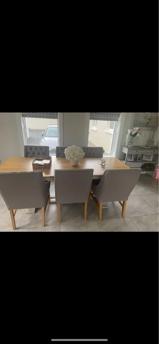 Dining chairs - Image 1