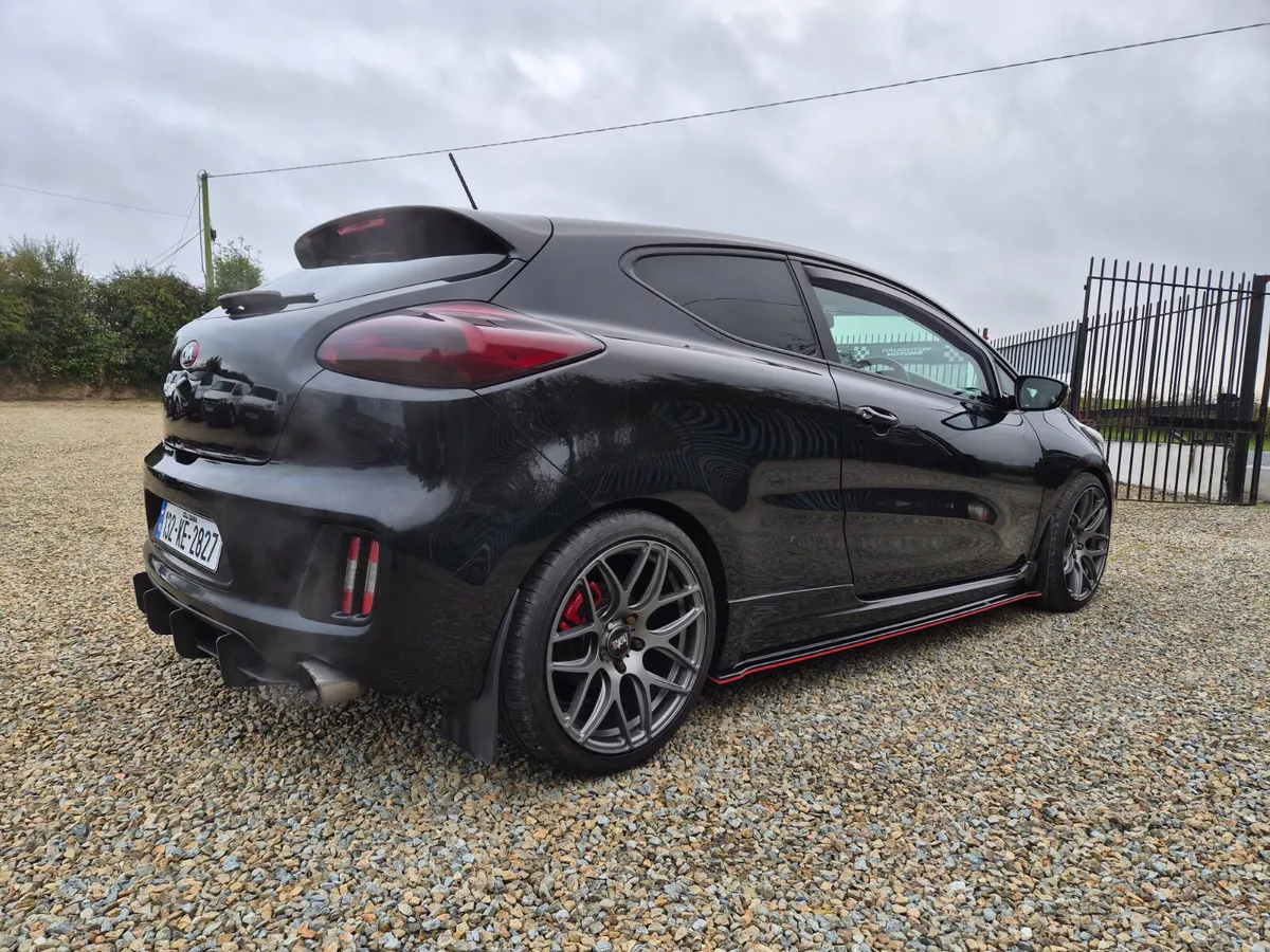 Kia Ceed BEAST 1.6 TURBO - Image 2