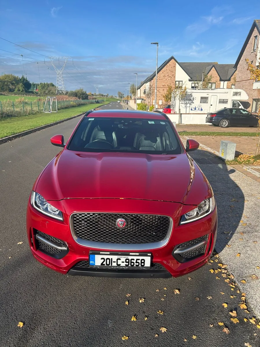 201 JAGUAR F-PACE 25D R-SPORT €24,950 - Image 2