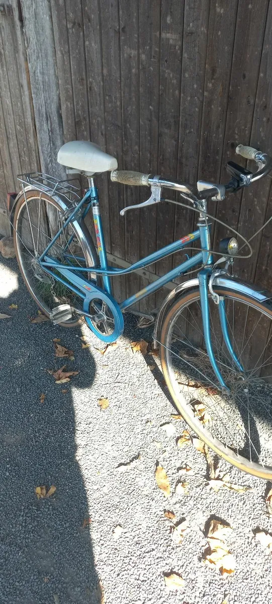ladies vintage original MBK Country  bicycle - Image 4