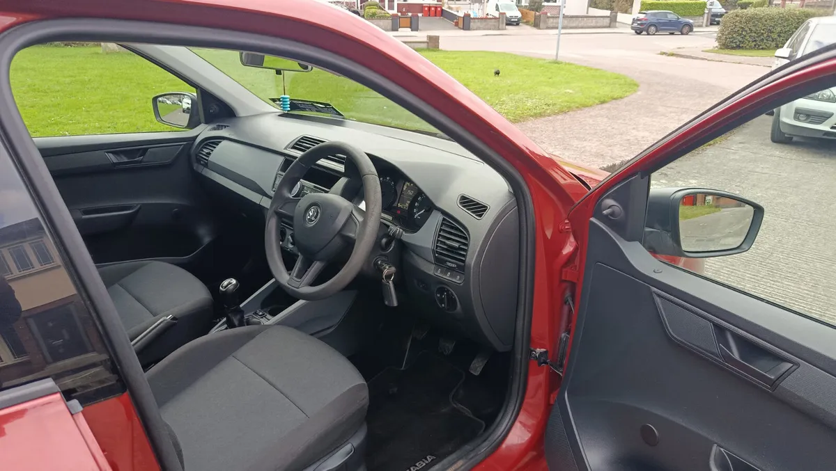 Skoda Fabia 2015 1.2 petrol low mileage - Image 4