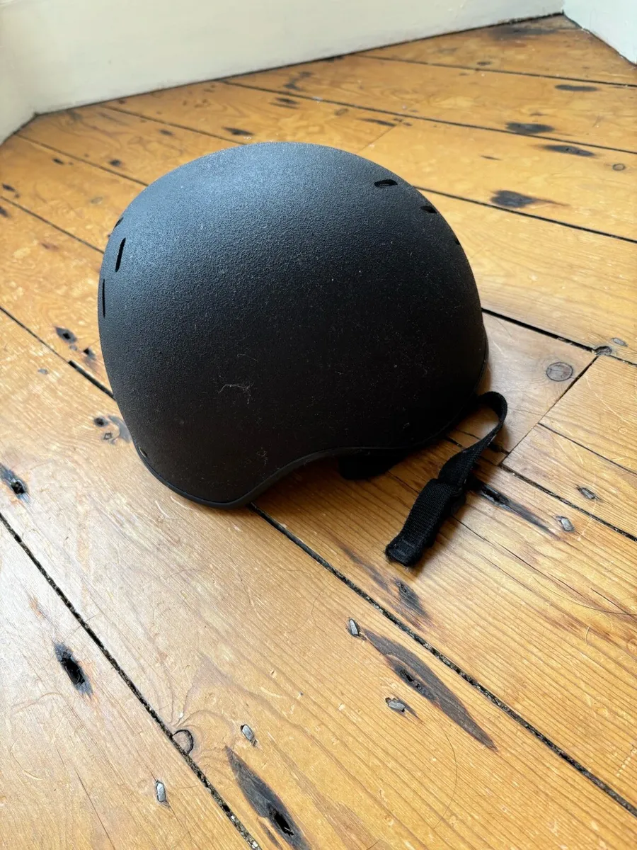 Riding Helmets - Image 3