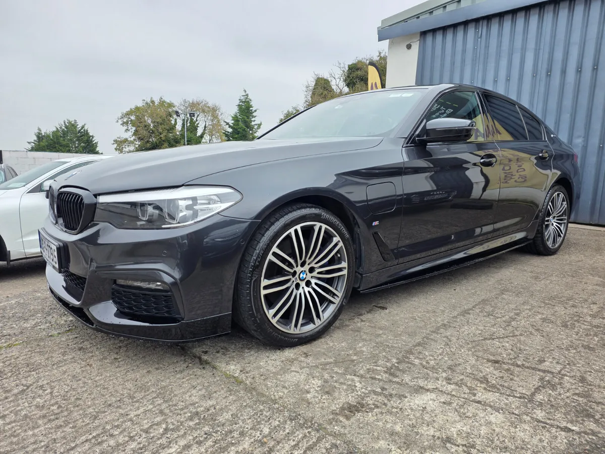 2018 BMW 530E * M-SPORT * PERFORMANCE KIT - Image 3