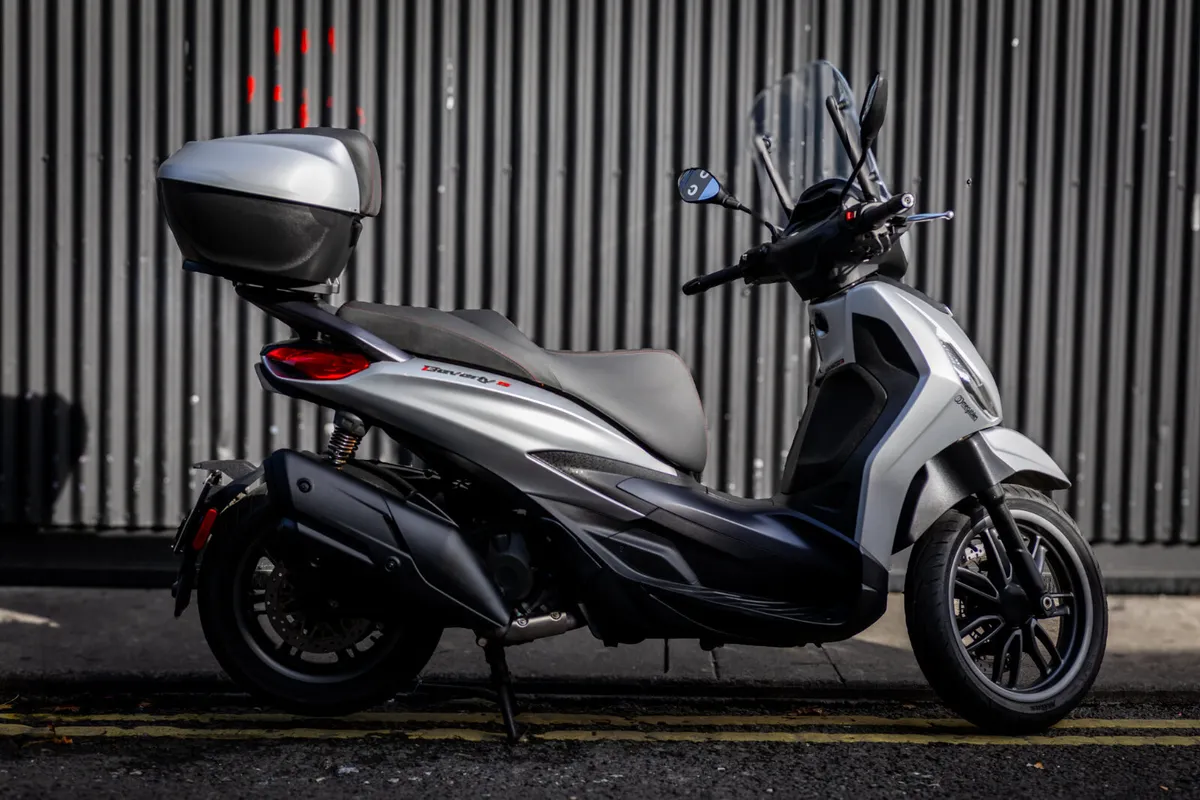Piaggio Beverly 400 S 2022 - Image 1