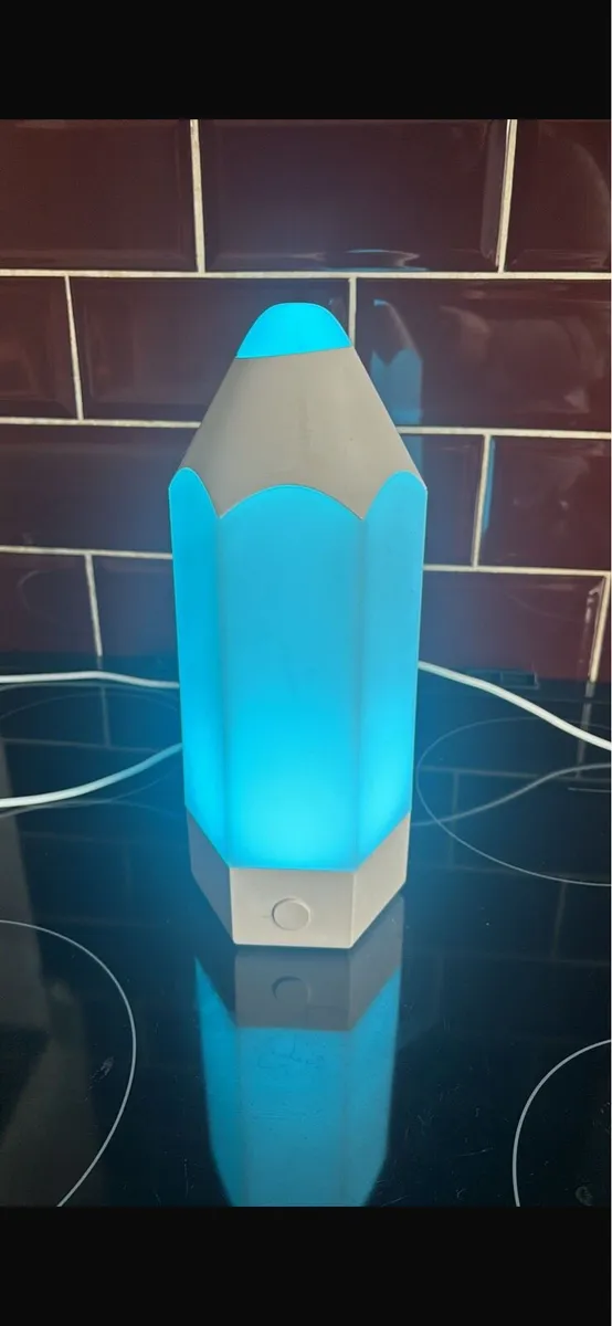 LED colour changing lamp