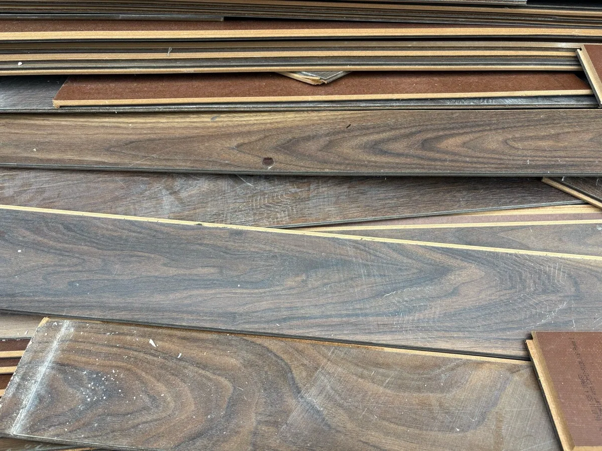 Used laminate flooring - Image 3