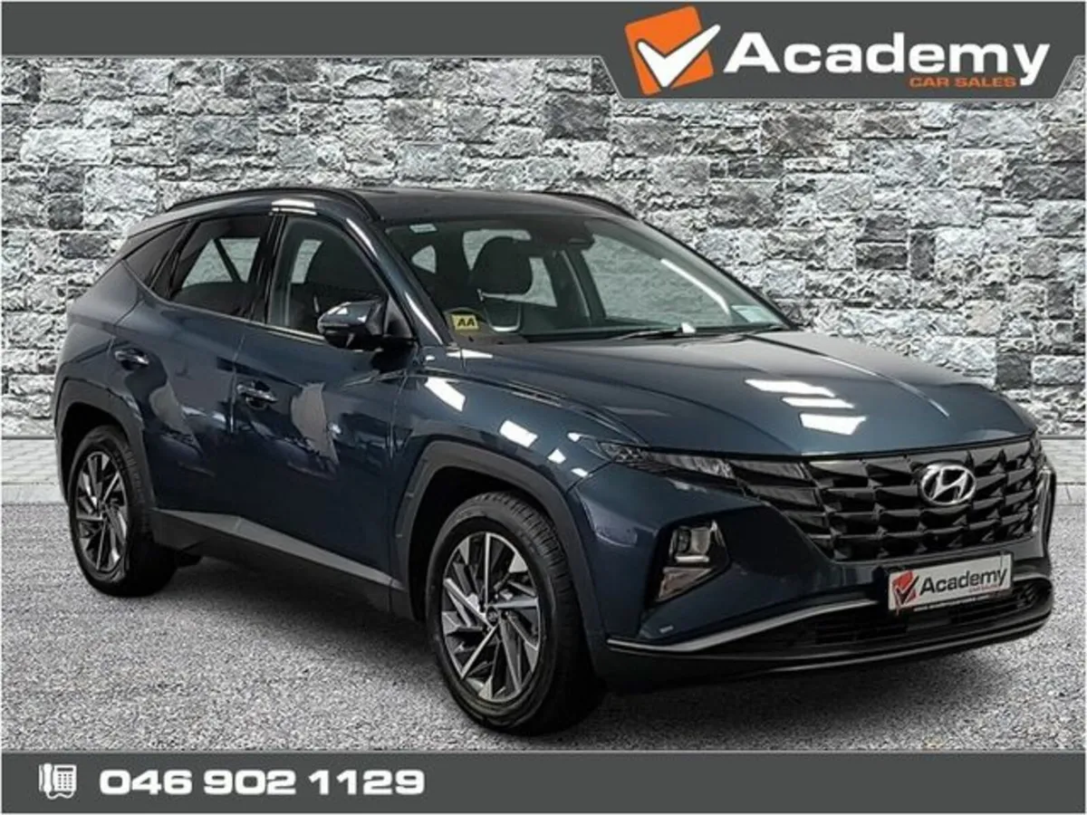 Hyundai Tucson ix35 Executive 5DR - Image 1