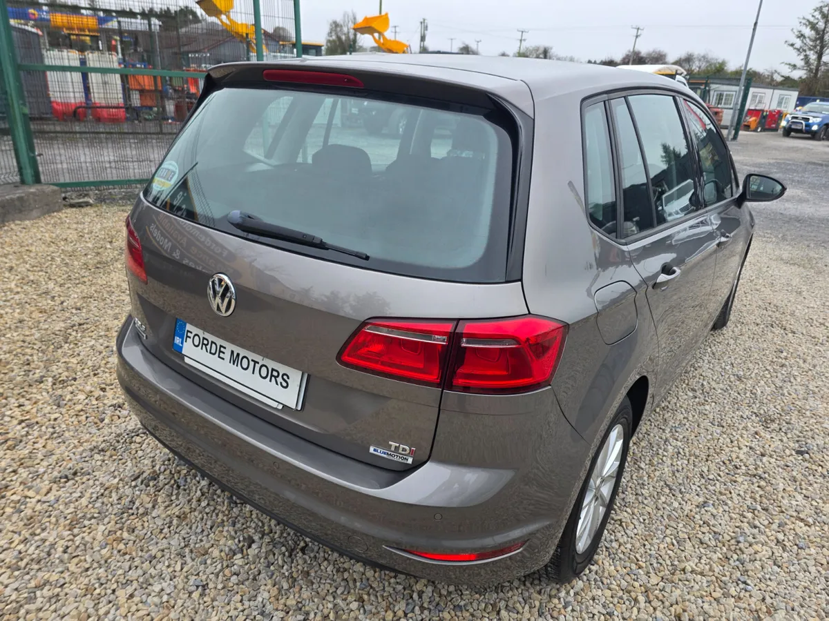 Volkswagen Golf SV 2015 - Image 4