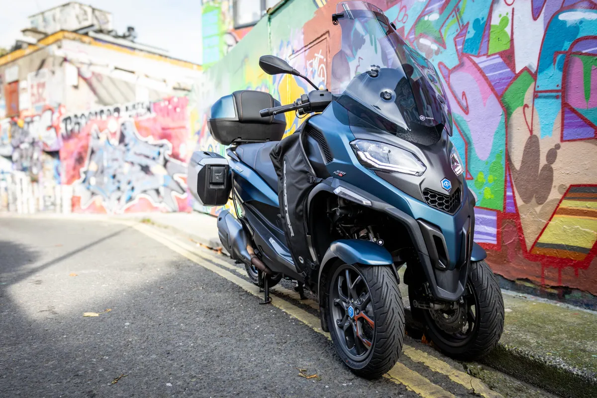 Piaggio MP3 530 Exclusive 2025 - Image 3