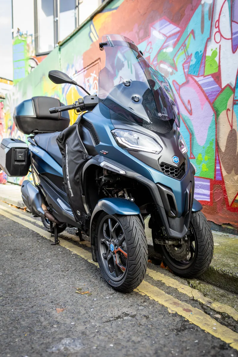 Piaggio MP3 530 Exclusive 2025 - Image 4