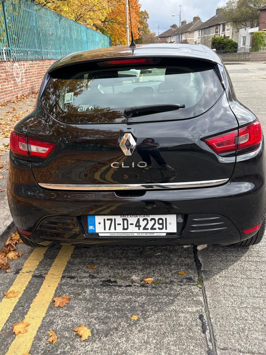 Renault Clio - Image 2