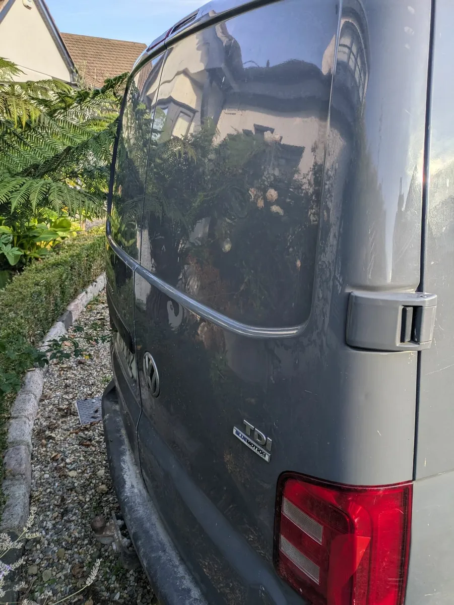 Volkswagen Transporter 2016 - Image 3