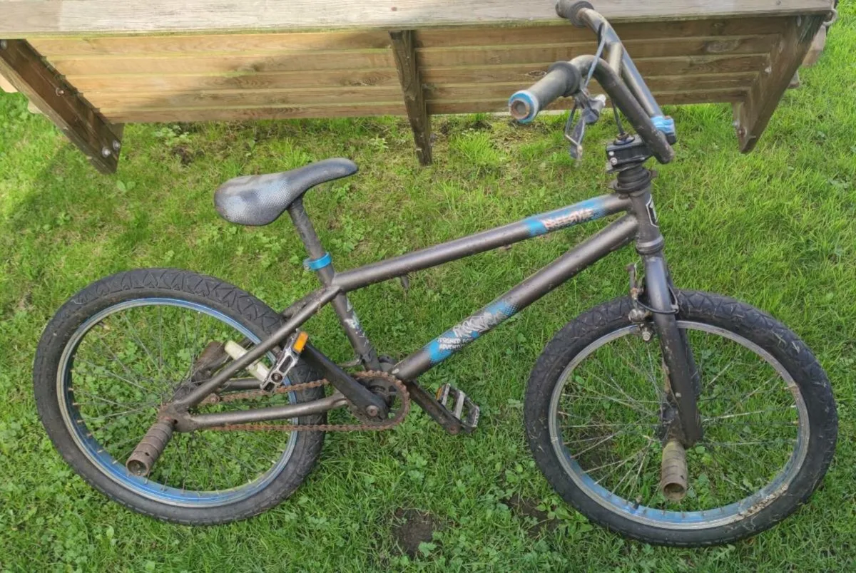 BMX bike - Image 1