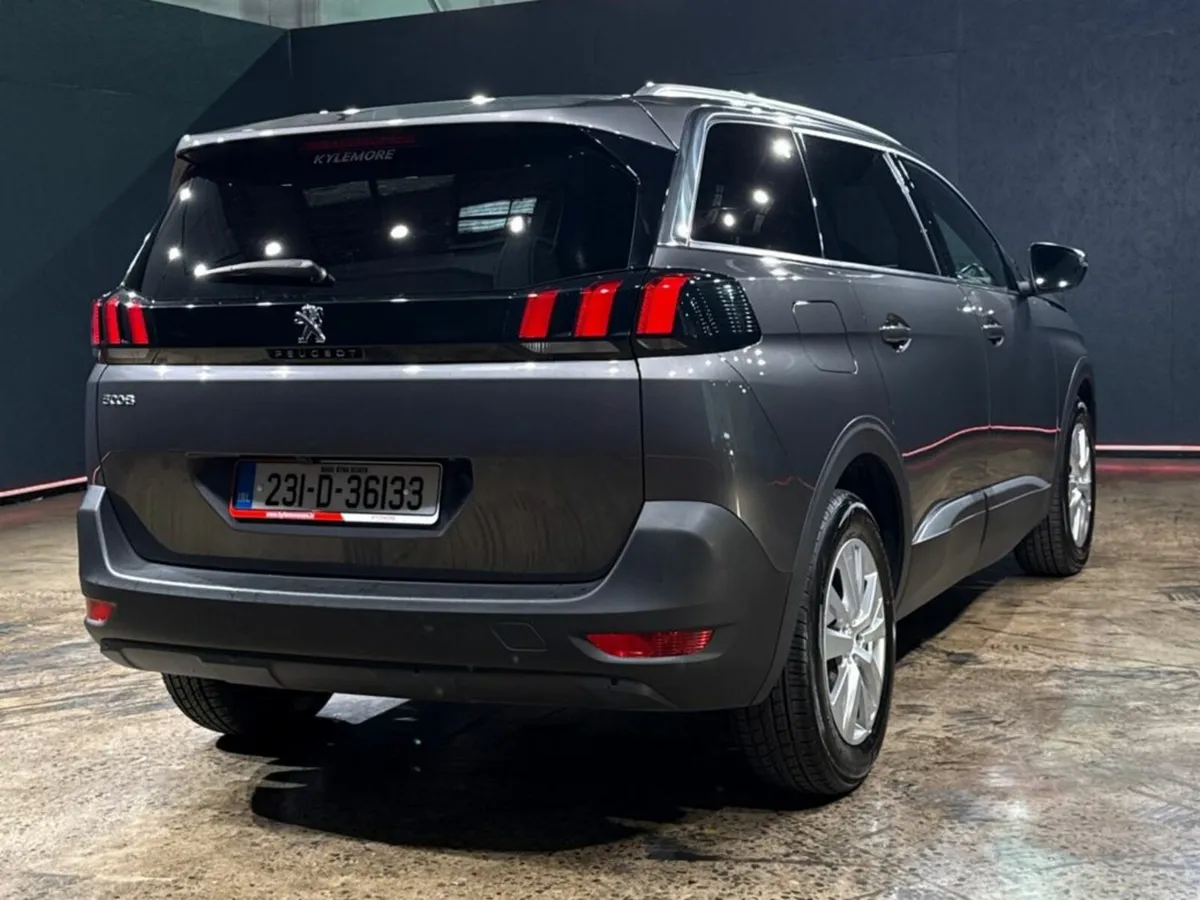 Peugeot 5008 1.5L HDI AUTOMATIC - REVERSE CAMERA - - Image 3