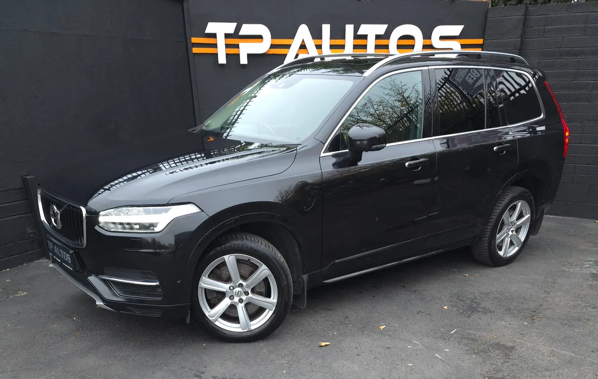 Volvo XC90 R-Design PAN ROOF - Image 2