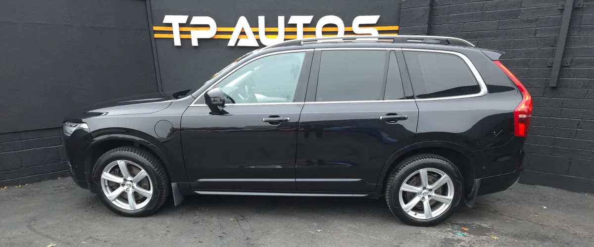 Volvo XC90 R-Design PAN ROOF - Image 4