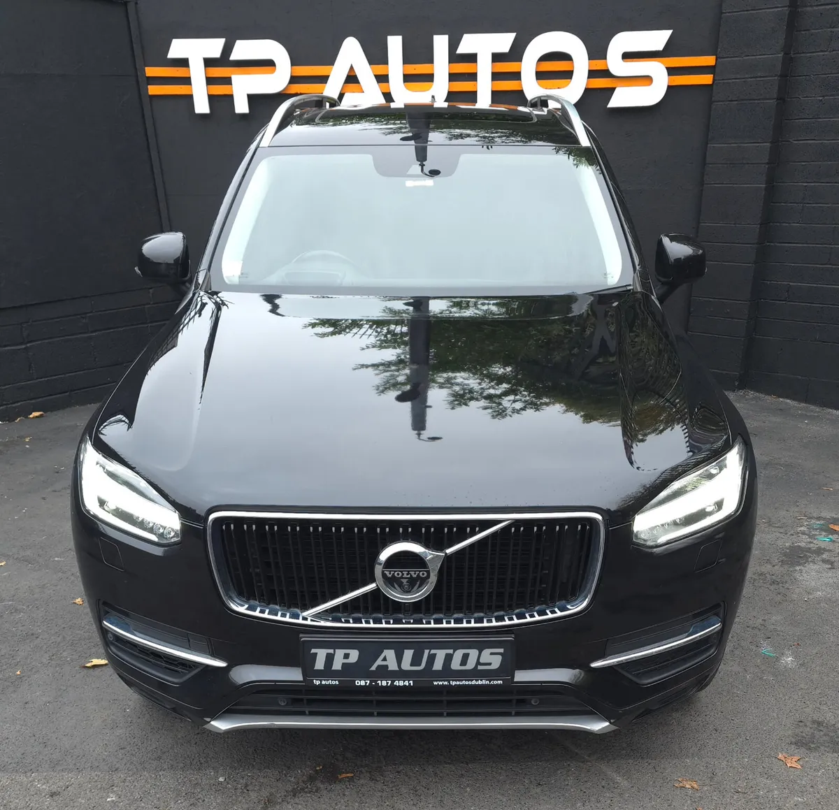 Volvo XC90 R-Design PAN ROOF - Image 3