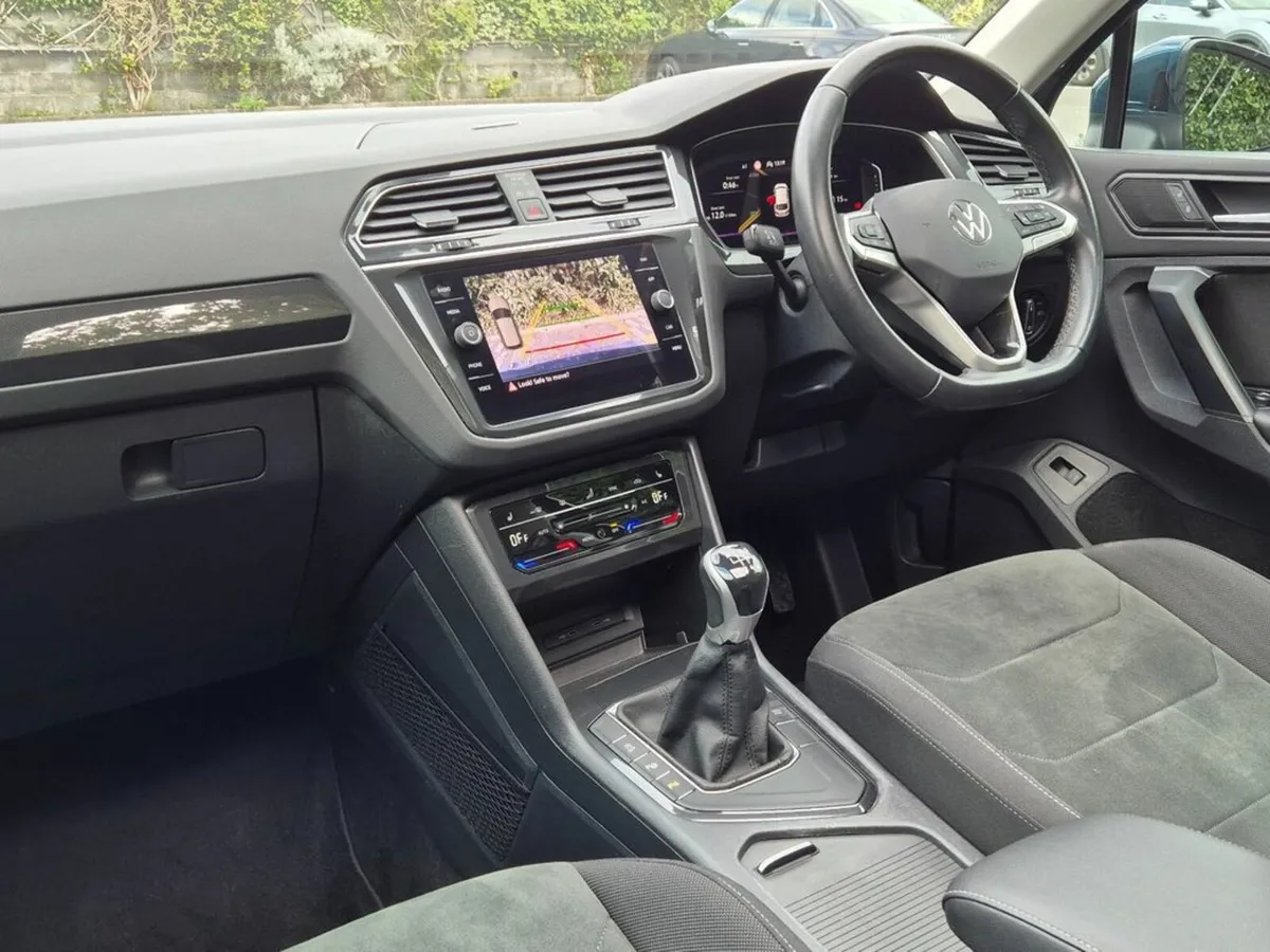 Volkswagen Tiguan *COMING INTO STOCK * ELEGANCE 2. - Image 4