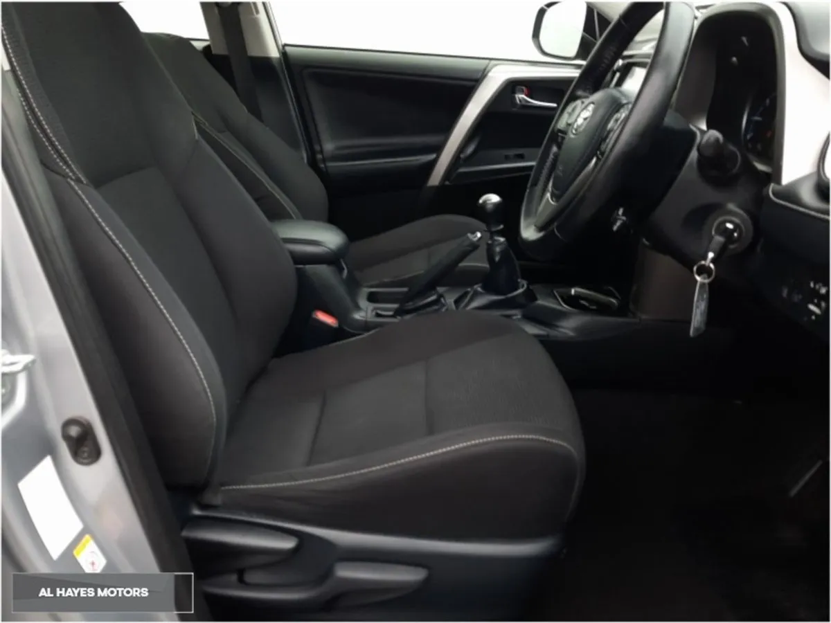 Toyota Rav4  sport 2.0 D-4d 143HP 2WD Luna Sport - Image 4