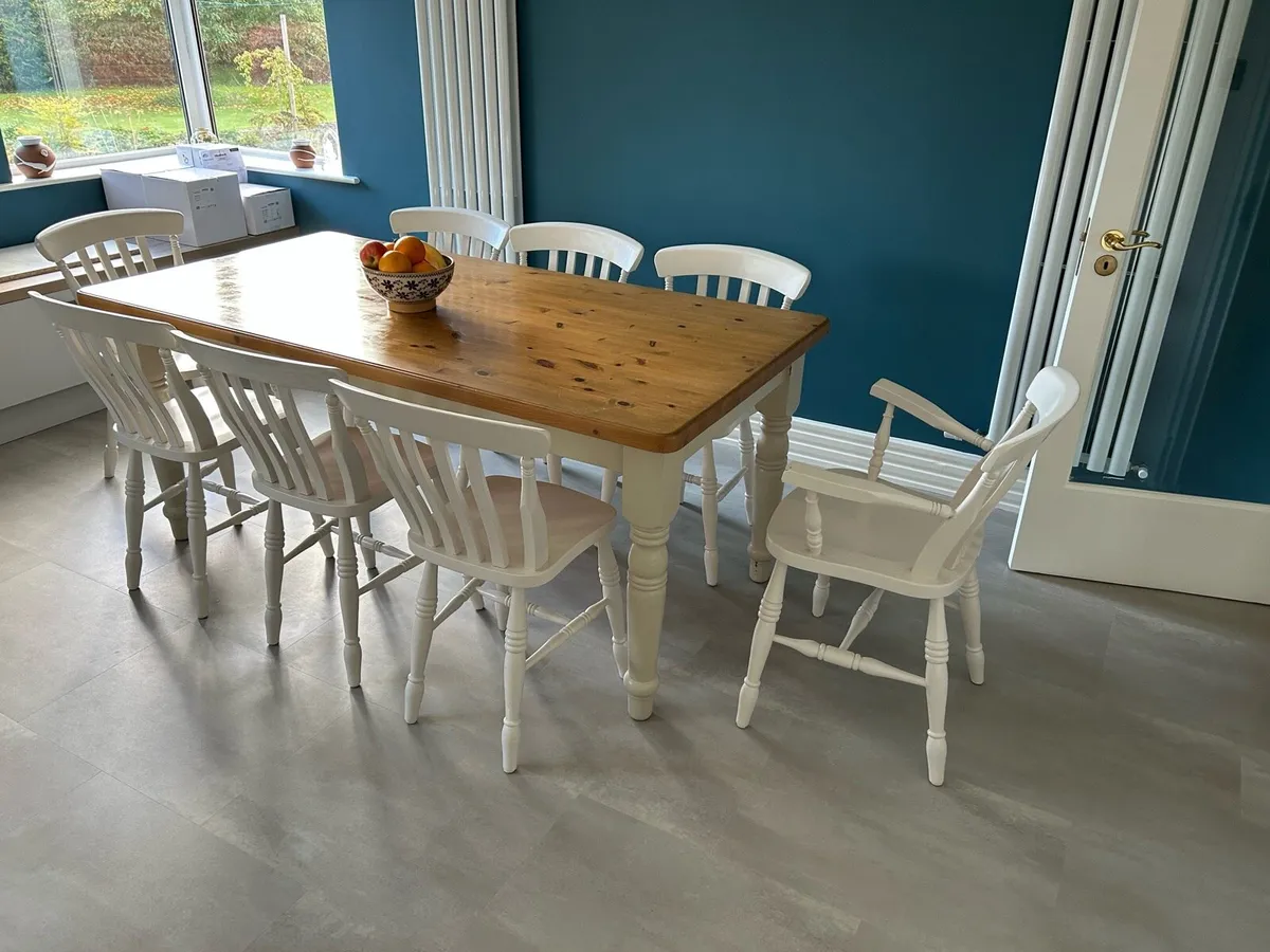 Kitchen table and 8 chairs - Image 2
