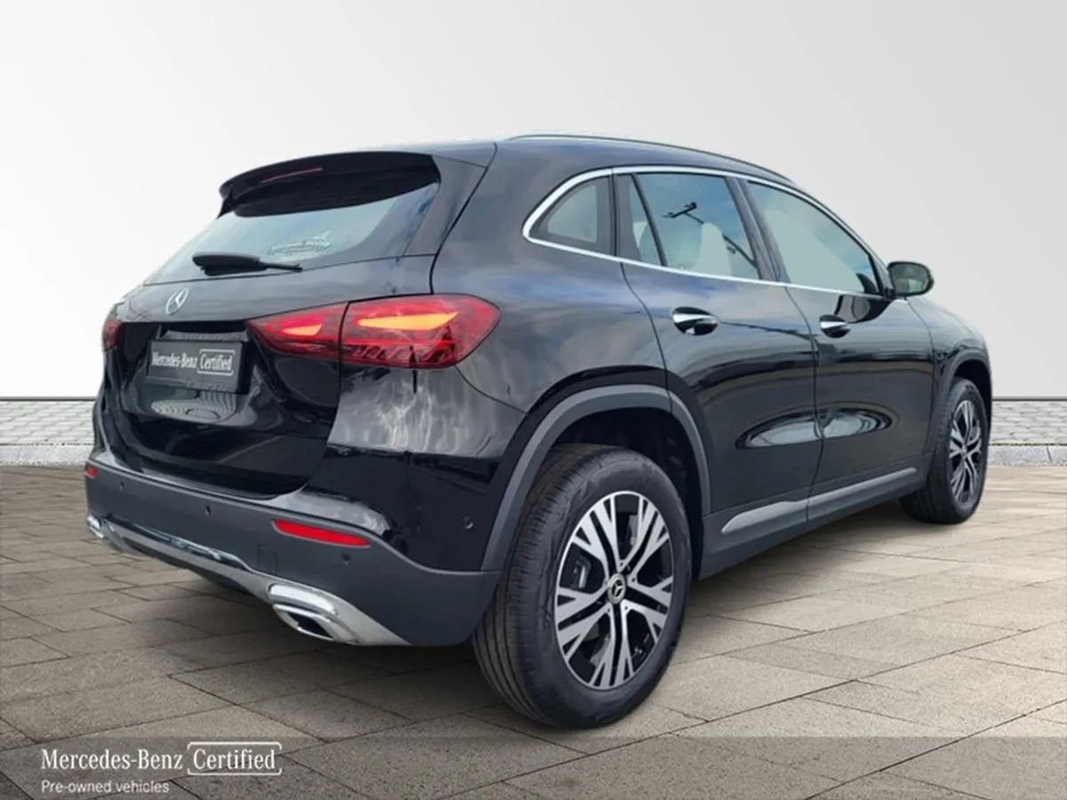 Mercedes-Benz GLA Class Gla180 Progressive Plus A - Image 4