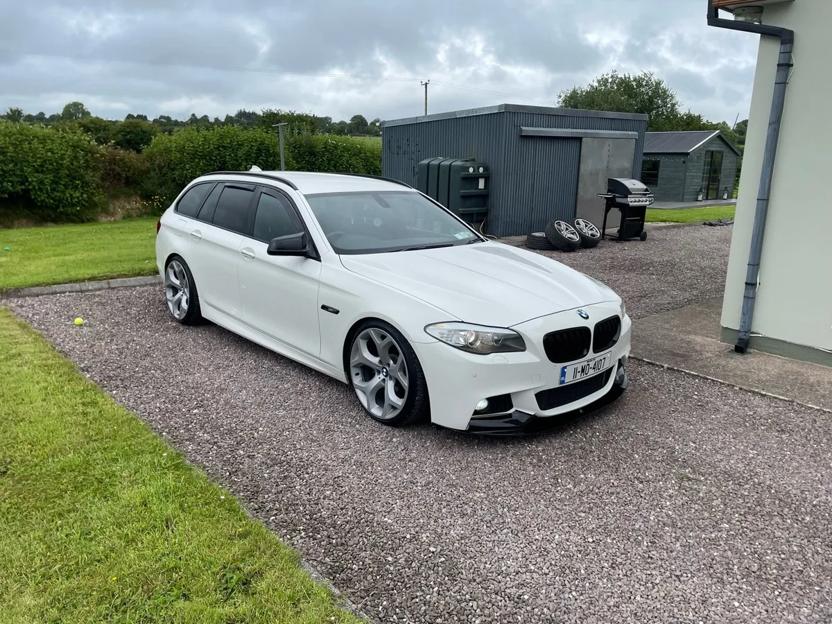 Car - Image 1