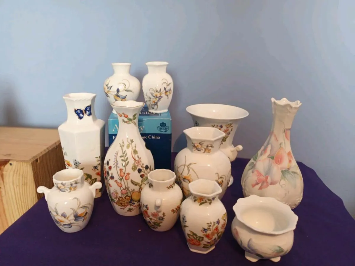 11 AYNSLEY  Vases  (assorted) - Image 1
