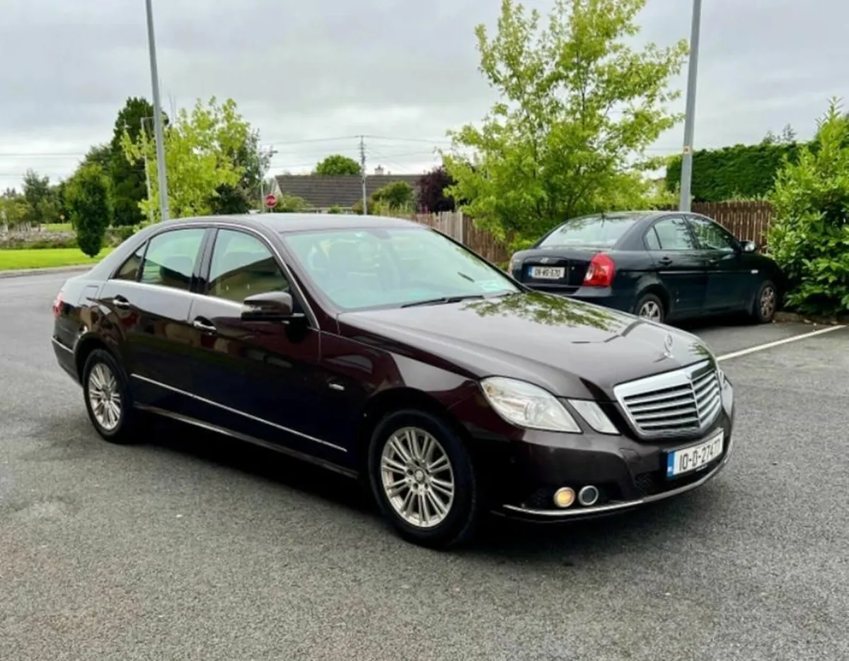 Mercedes-Benz E-Class 2010 - Image 1