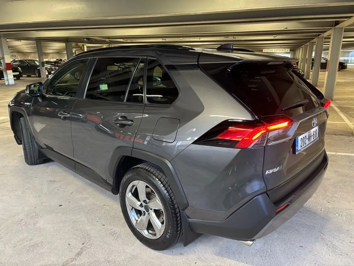 2020 Toyota Rav4 - Image 4