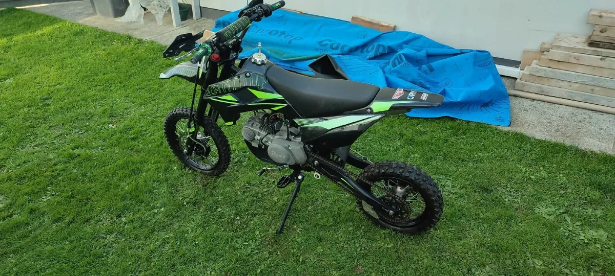 Dirt bike Stomp 140 - Image 1