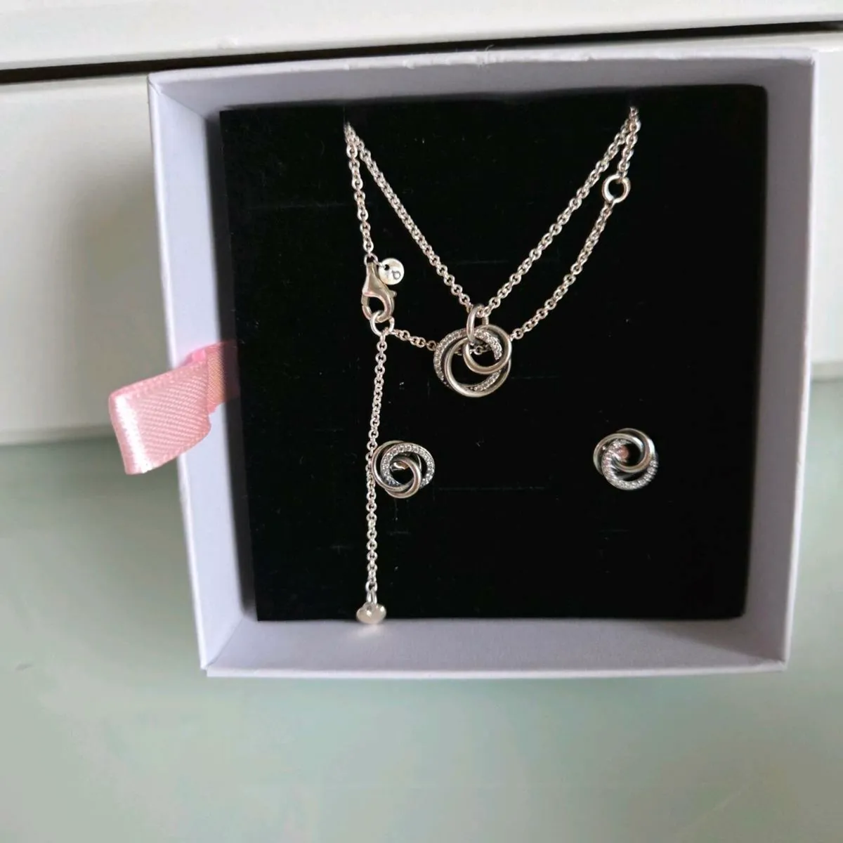 Pandora necklace&earrings brand new - Image 1