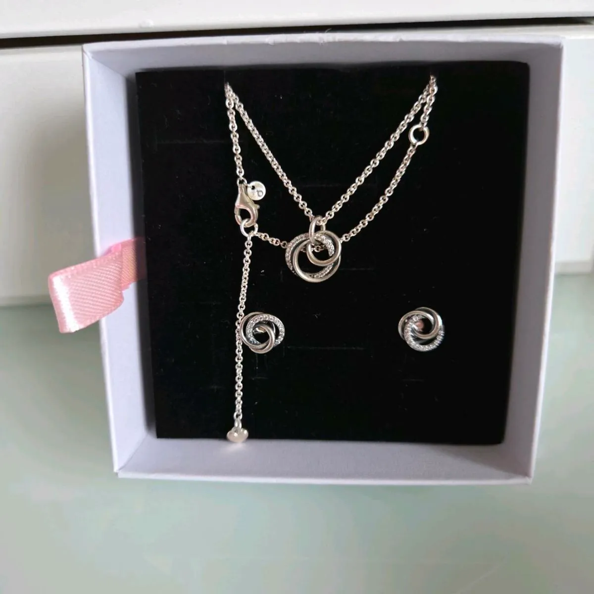 Pandora necklace&earrings brand new - Image 3