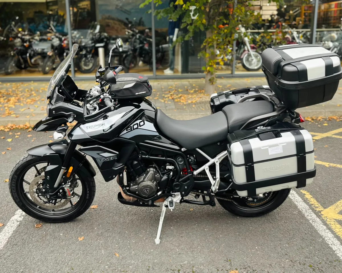 TRIUMPH TIGER 900 GT PRO + EXTRAS - Image 4