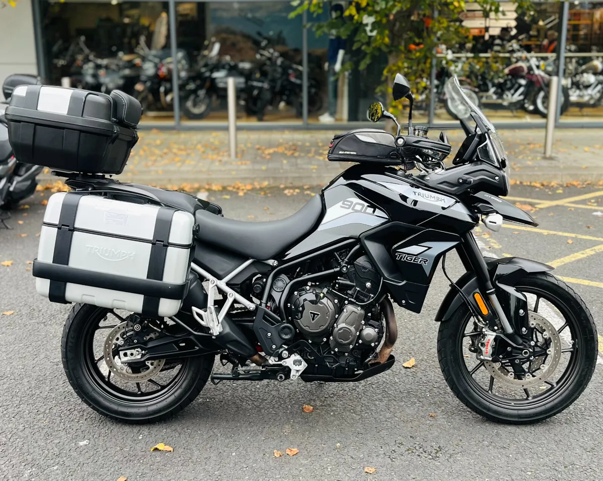 TRIUMPH TIGER 900 GT PRO + EXTRAS - Image 1