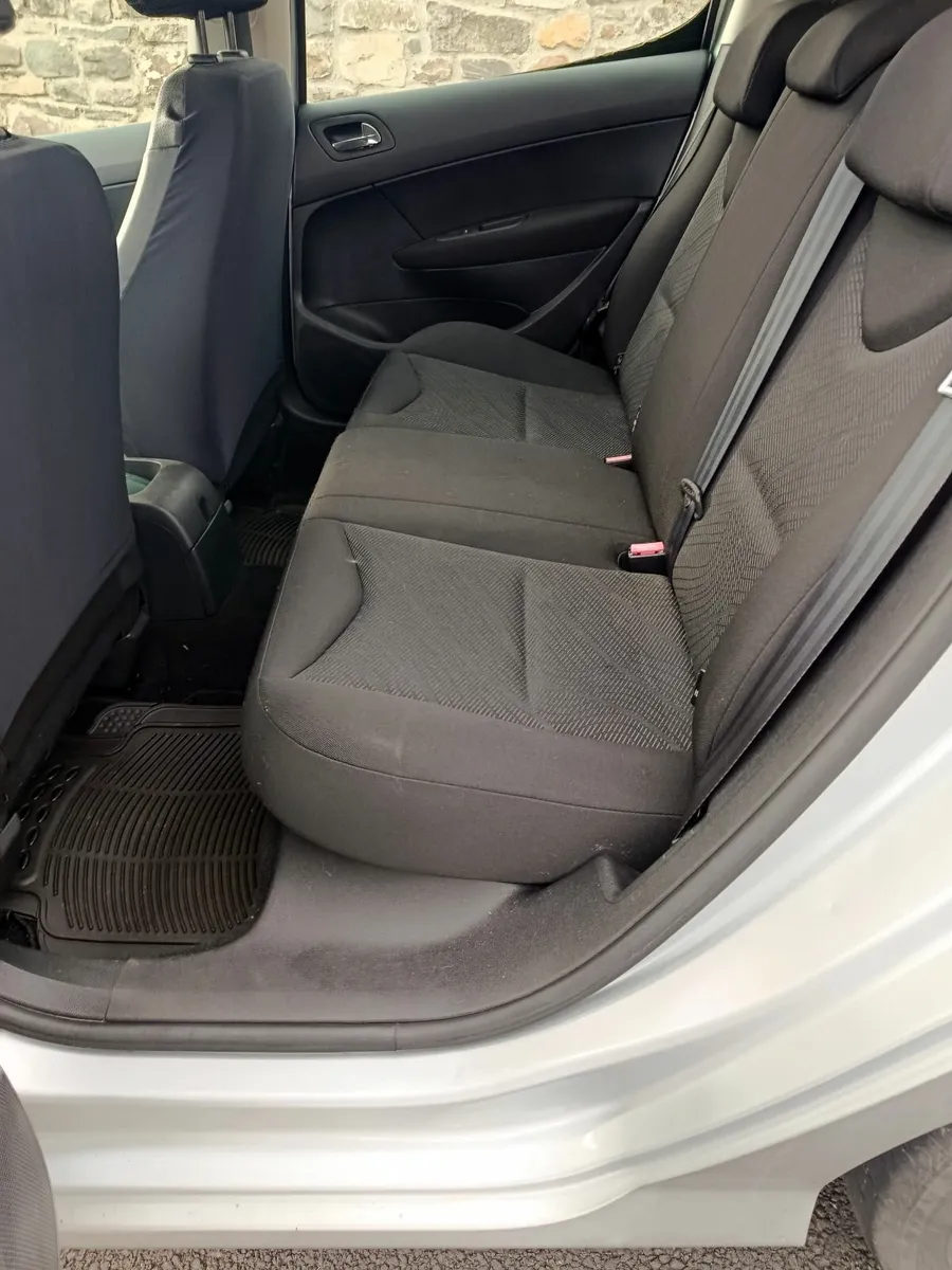 2011 Peugeot 308 1.6HDI  Diesel Very Low Milage - Image 2