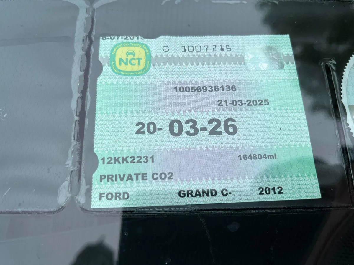 Ford Grand C-Max 2012,7 SEATER,SUPERB CONDITION - Image 4