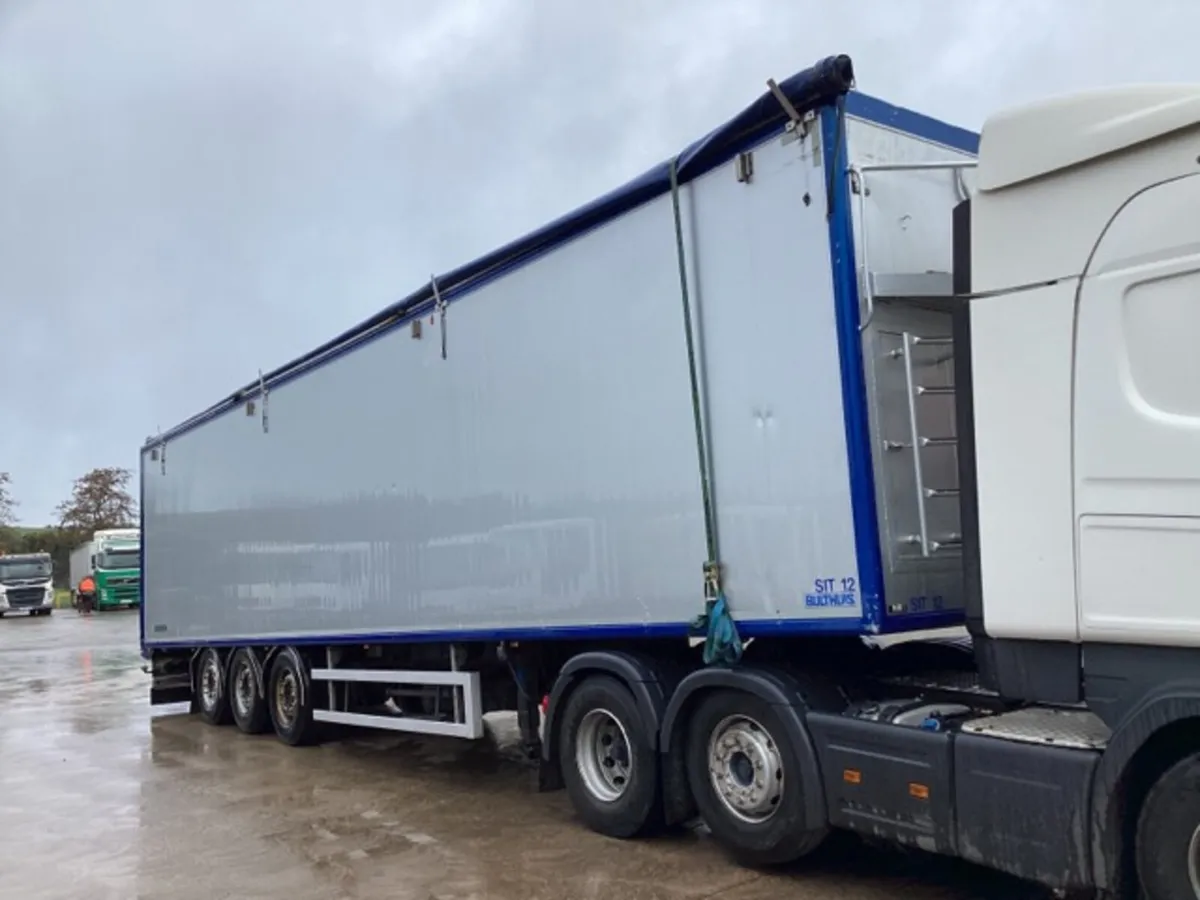 2016 Bulthuis Tri Axle Walking Floor Trailer - Image 1